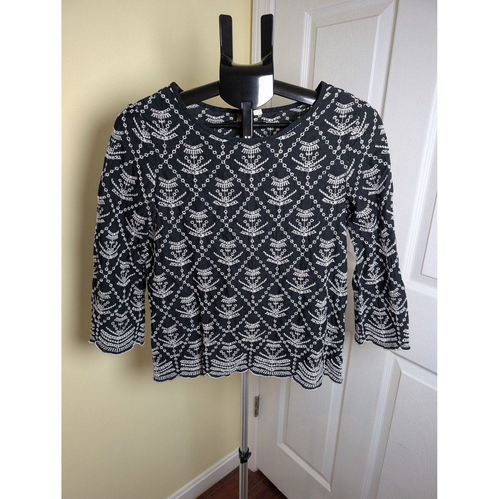 Gap Blouse Women Small Black White Embroidered 3/4 Sleeve Scalloped Hem